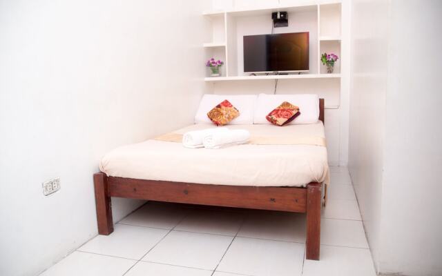 ROOMS498 - Hostel