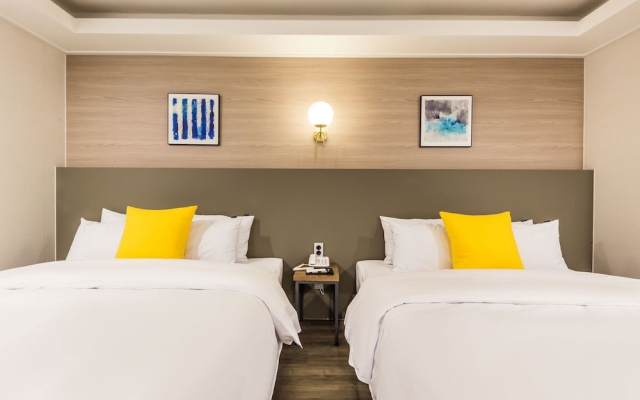 Sincheon Hotel Bom
