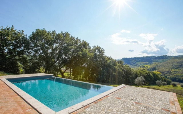 Belvilla by OYO Villa Sparina