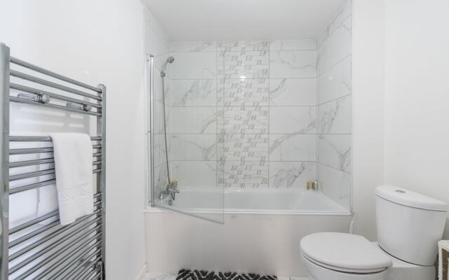 Stowe Suite by Rehoboth - Abbey Wood