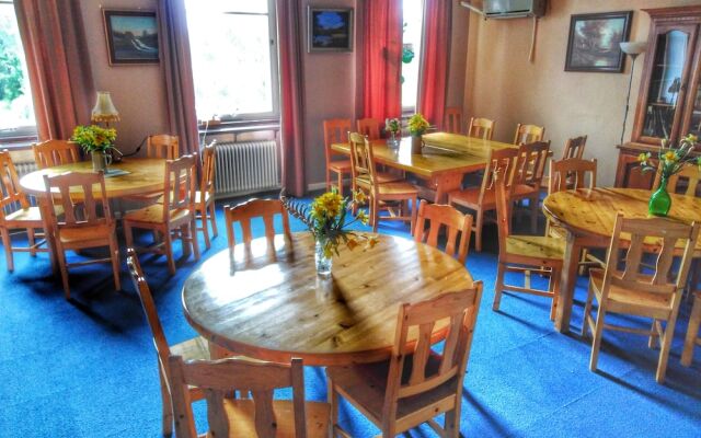 Gillhov   camping and  B&B - Hostel