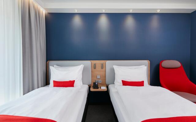 Holiday Inn Express Berlin - Alexanderplatz, an IHG Hotel