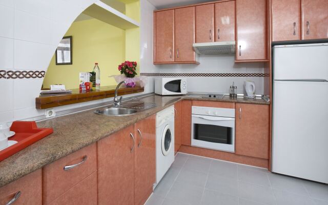 Apartamentos Ona Campanario