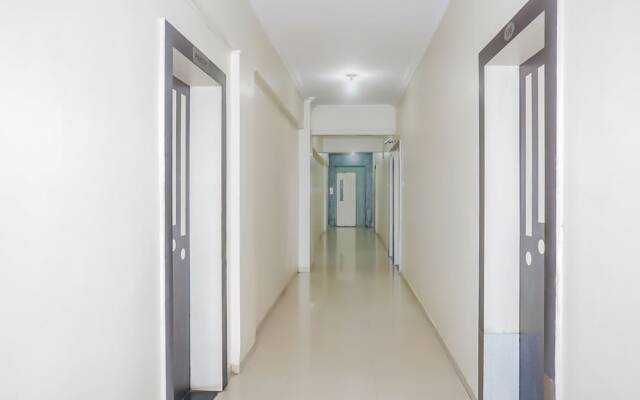 OYO 17121 Hotel Yashraj Inn