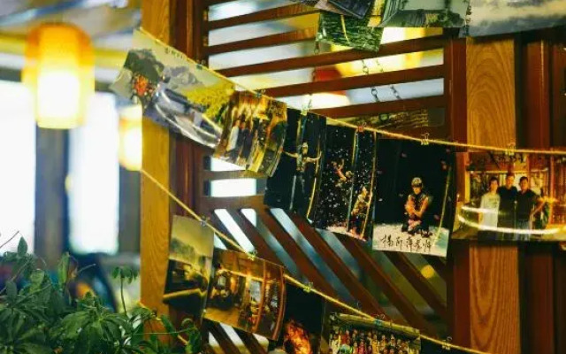 Huangshan Qingtan Peak No. 6 Theme Bed and Breakfast