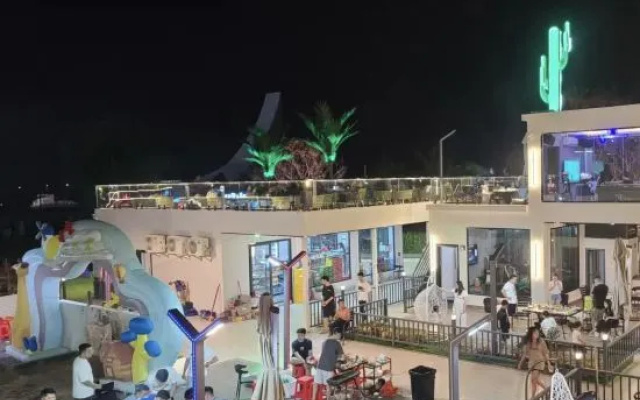 Shanmei Seaview Resort Apartment (Shanwei Poly Jinchowan Branch) – People – Shanwei