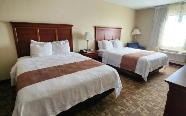 Quality Inn I-70 at Wanamaker