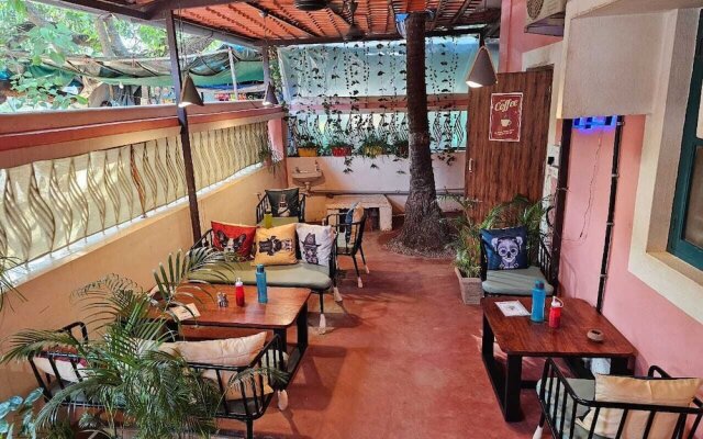 U.R.D.Ki You are the key Hostels
