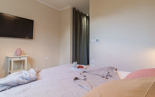 Luxurious Villa in Butkovici with Pool & Hot Tub