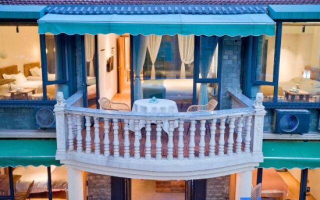 Mrs＇ X Coffee Hotel