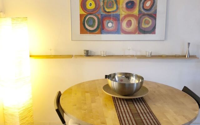 Apartment With Garden