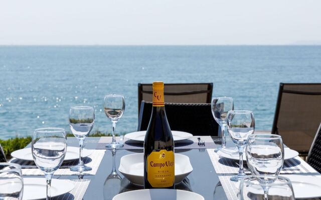 The Sea House - Ultimate Seafront Living Sunsets