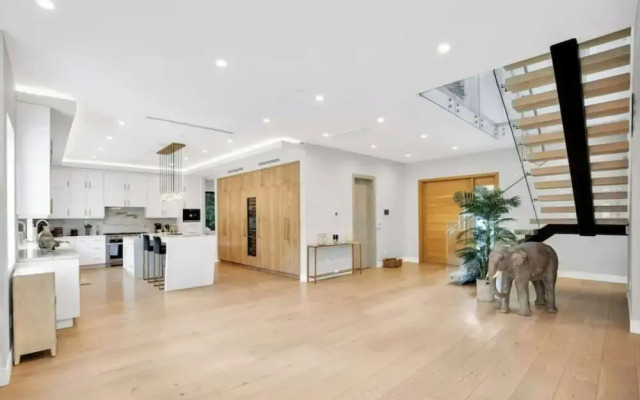Cumpston Oasis