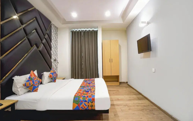 FabHotel Novis Stayz