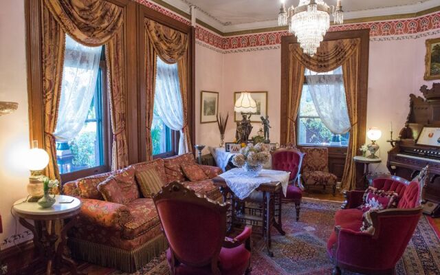 The Gables Bed and Breakfast Philadelphia