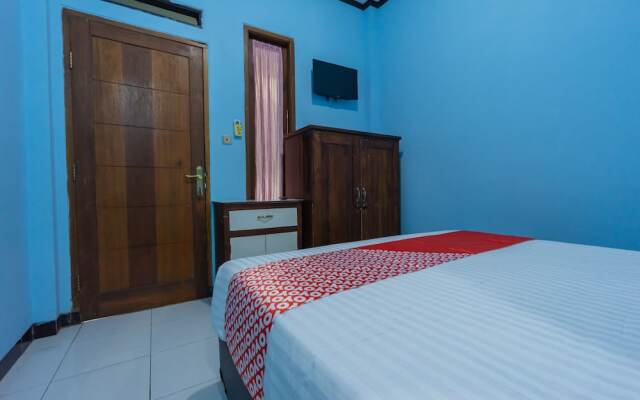 Wisma Griya Indah Lestari by OYO Rooms