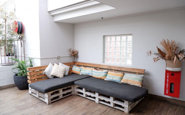 Stoke Beach House - Hostel
