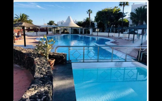 luxury casa playa roca bord de mer