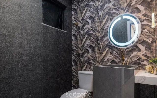 2BR Apt w/ Balcony Close to Itapema Beach