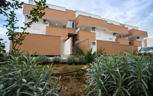 Apartment Village Nin