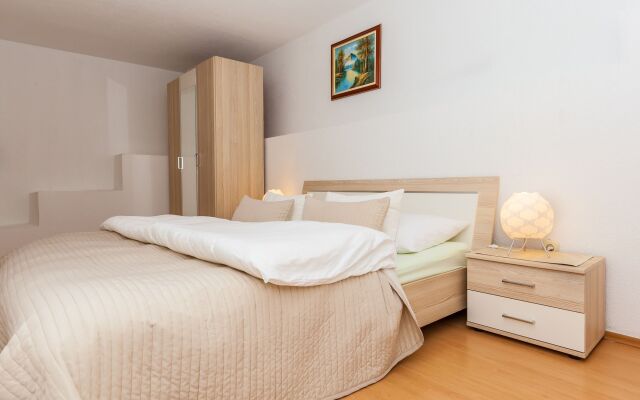 Ratac Apartments