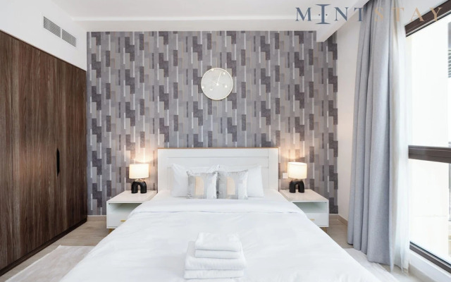 Lamtara 1 - Mint Stay