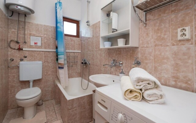 Awesome Home in Zadar With Wifi and 2 Bedrooms