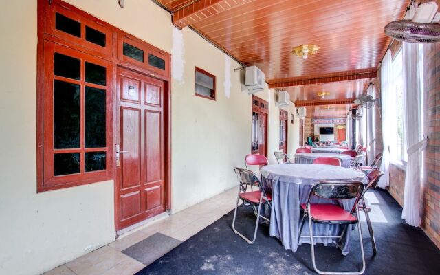 Collection O 93742 Sidodadi Hotel Dan Resto