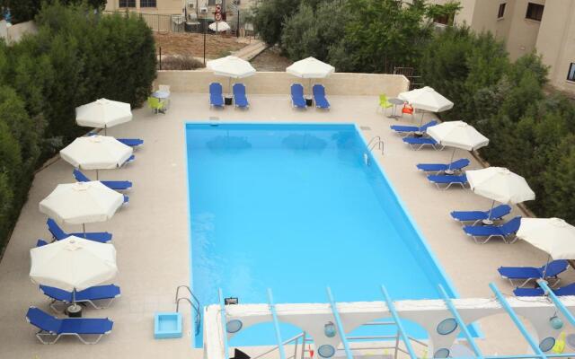 Polyxeni Hotel Apartments