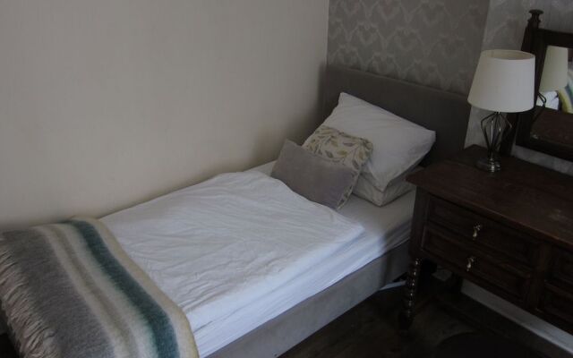 The Horse & Stables - Hostel