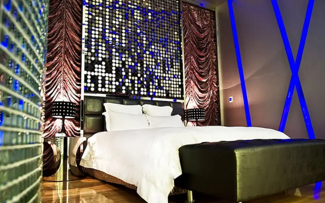 Royal Group Motel Ming Zu Branch