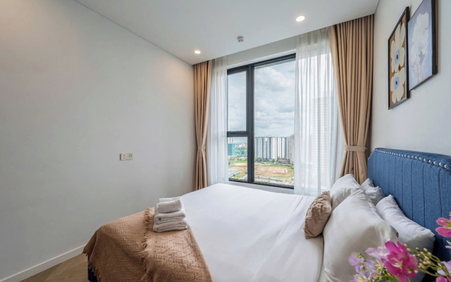 LUMIERE Riverside Signature Residence