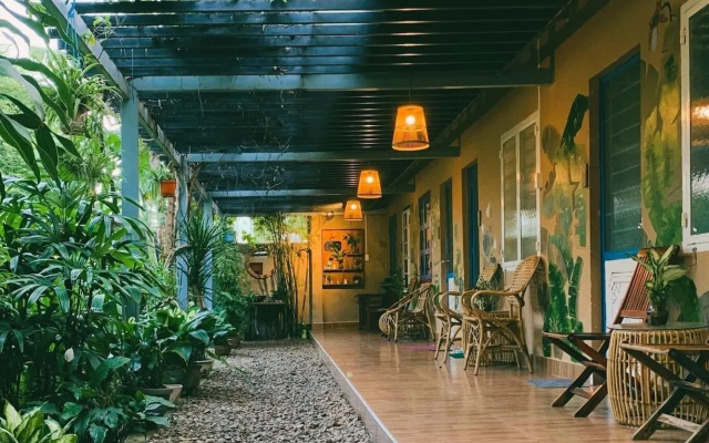 Trai Hoa Vang Homestay - Hostel