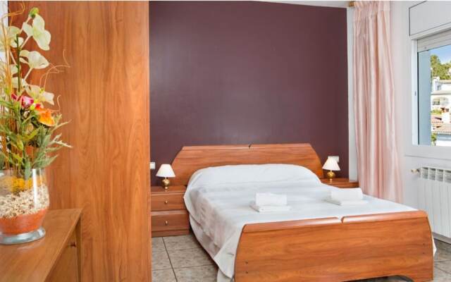 Apartment - 3 Bedrooms with Pool - 107533