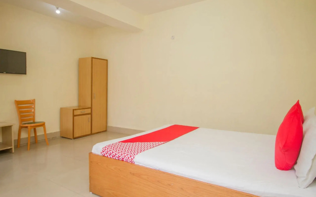 OYO 14425 Hotel Shade