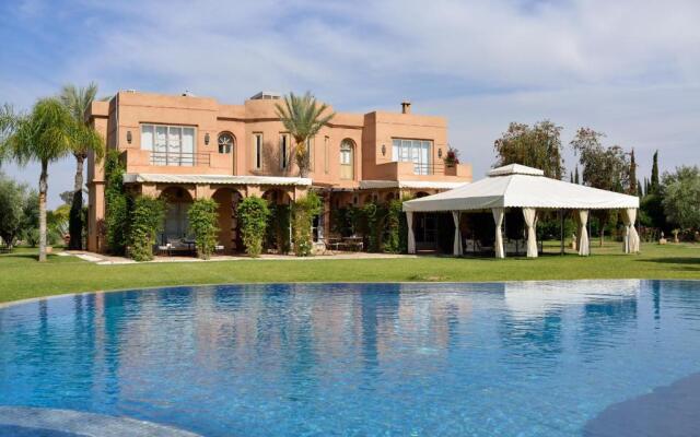 Villa Dinari