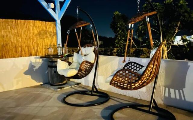 Family Village Santorini