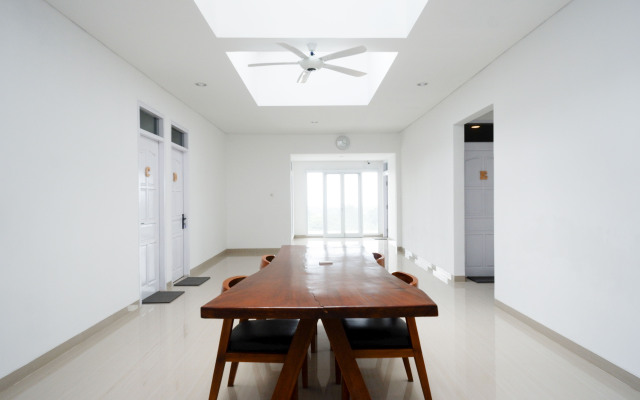 RedDoorz near Bukitsari Semarang