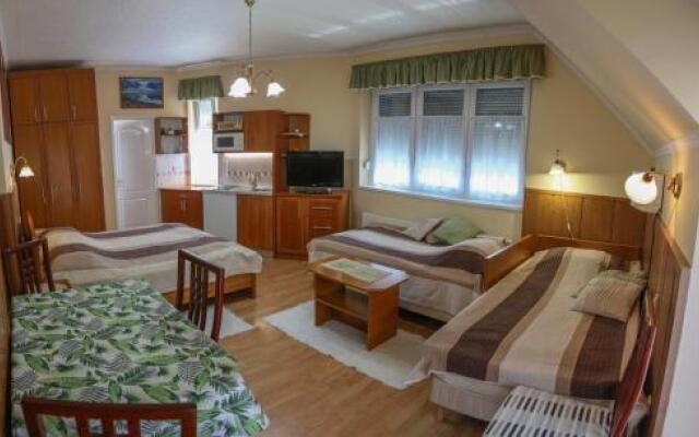 Molnr Apartman