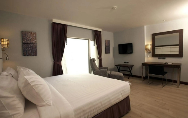 Sukhumvit Suites Hotel