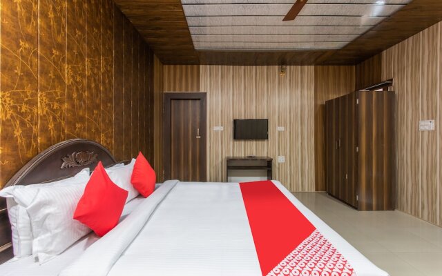 Oyo 28591 Hotel Madur Milan Garden