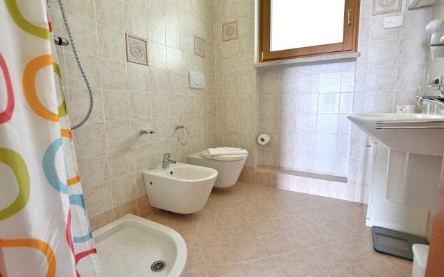 Apartment Fabiola With Pool Lake View