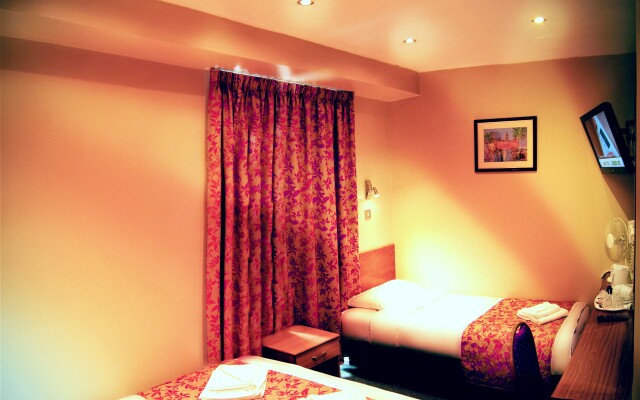 Westbury Hotel