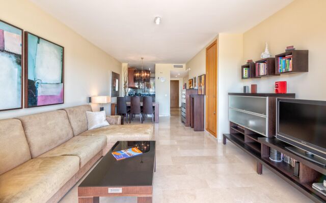 Stunning 2BR Sea View Condo 8 in Malibu