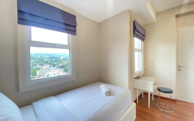 Luxurious 2Br Apartment At Parahyangan Residence