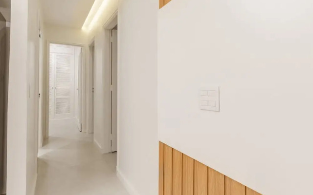 Leblon Coast Amazing 3 Bedroom in Leblon