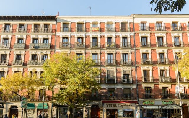 Charming Elegant Retiro Park