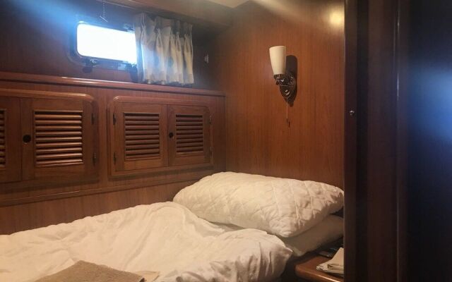 Motor Yacht Calypso