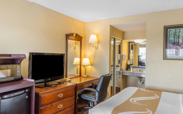 Quality Inn Calera I-65 exit 231