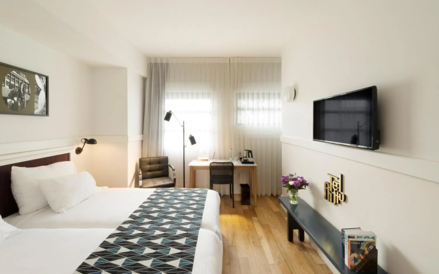 Lily & Bloom Hotel
